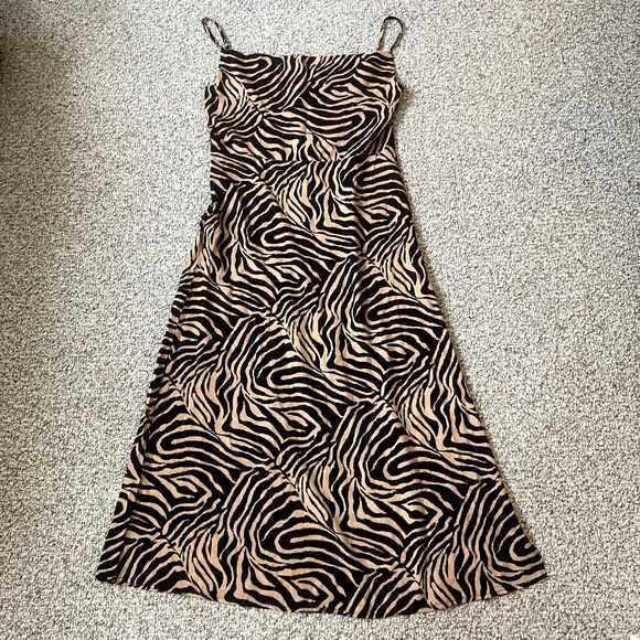 NWT Cupshe Swimsuit Cover Size Large Animal Print Maxi Dress Zebra Brown Black - Picture 1 of 10